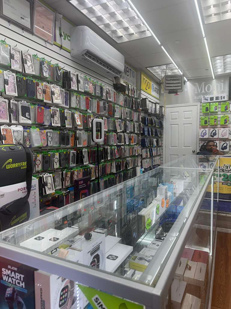 Store aisle with cases and glass counter